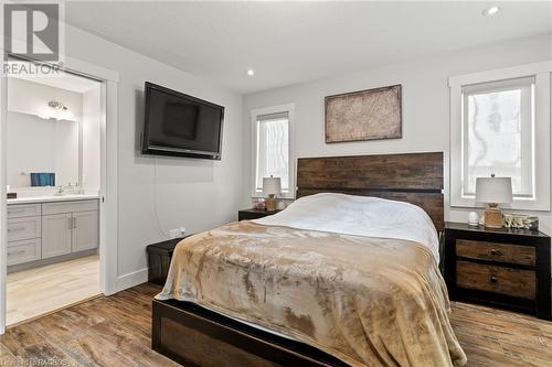 167 17Th Avenue A, Hanover, ON - Indoor Photo Showing Bedroom