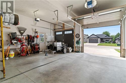 167 17Th Avenue A, Hanover, ON - Indoor Photo Showing Garage