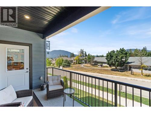 2810 15 Avenue Ne Unit# 8, Salmon Arm, BC - Outdoor With Balcony With Exterior