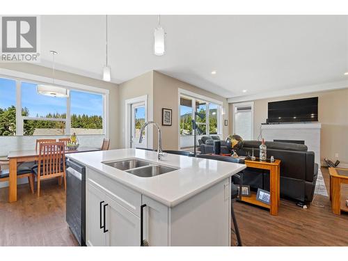 2810 15 Avenue Ne Unit# 8, Salmon Arm, BC - Indoor Photo Showing Kitchen With Fireplace With Double Sink