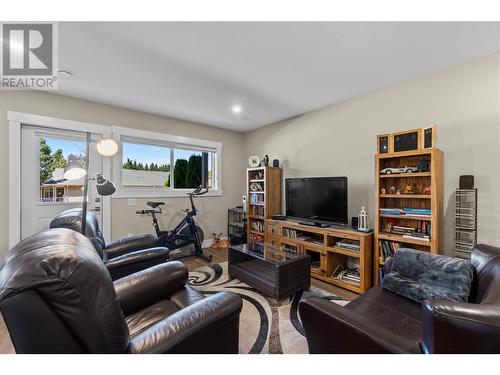 2810 15 Avenue Ne Unit# 8, Salmon Arm, BC - Indoor