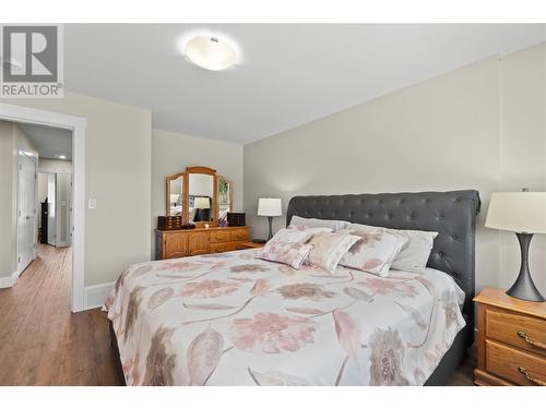 2810 15 Avenue Ne Unit# 8, Salmon Arm, BC - Indoor Photo Showing Bedroom