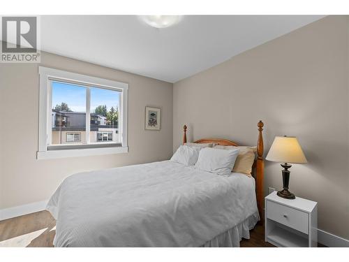 2810 15 Avenue Ne Unit# 8, Salmon Arm, BC - Indoor Photo Showing Bedroom