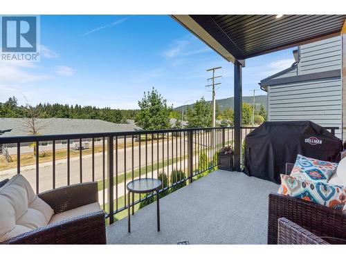 2810 15 Avenue Ne Unit# 8, Salmon Arm, BC - Outdoor With Balcony With Exterior