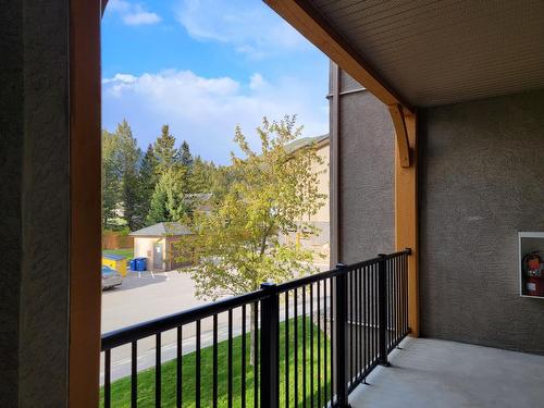 822A - 800 Bighorn Boulevard, Radium Hot Springs, BC - Outdoor With Balcony With Exterior