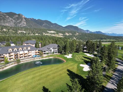 822A - 800 Bighorn Boulevard, Radium Hot Springs, BC - Outdoor With View