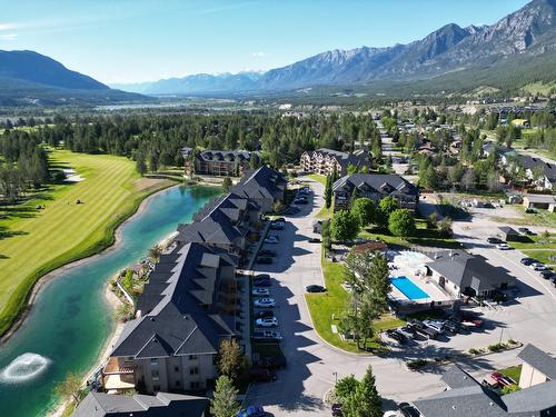 822A - 800 Bighorn Boulevard, Radium Hot Springs, BC - Outdoor With View