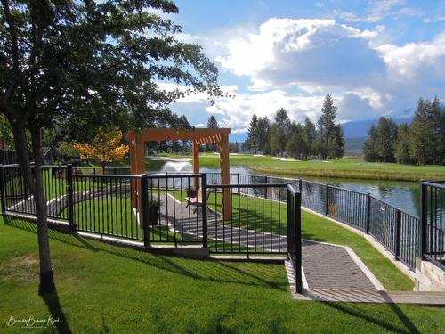 822A - 800 Bighorn Boulevard, Radium Hot Springs, BC - Outdoor With View