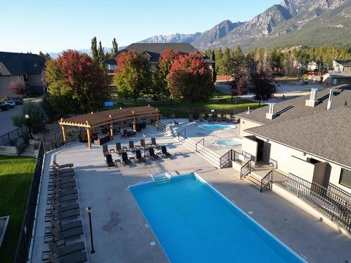 822A - 800 Bighorn Boulevard, Radium Hot Springs, BC - Outdoor With In Ground Pool