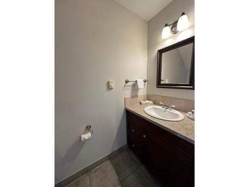 234C - 200 Bighorn Boulevard, Radium Hot Springs, BC - Indoor Photo Showing Bathroom