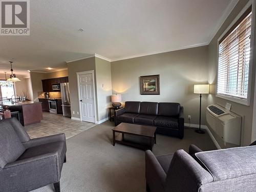 200 Bighorn Boulevard Unit# 234C, Radium Hot Springs, BC - Indoor Photo Showing Living Room