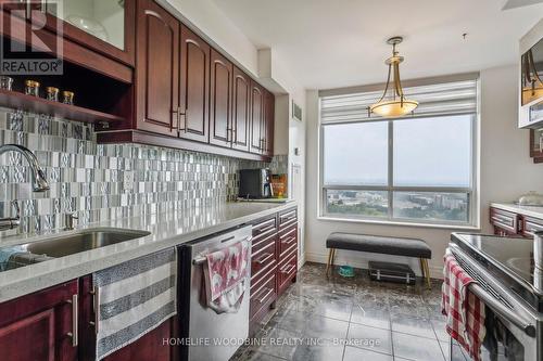 2718 - 700 Humberwood Boulevard, Toronto (West Humber-Clairville), ON - Indoor Photo Showing Kitchen With Double Sink