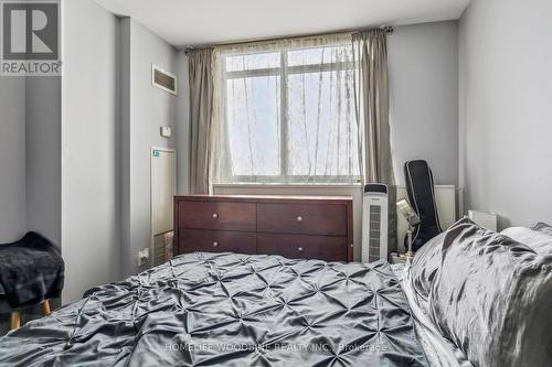 2718 - 700 Humberwood Boulevard, Toronto (West Humber-Clairville), ON - Indoor Photo Showing Bedroom