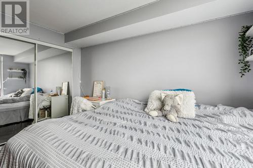 2718 - 700 Humberwood Boulevard, Toronto (West Humber-Clairville), ON - Indoor Photo Showing Bedroom