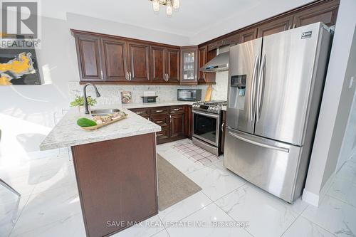 1 - 3365 Bobwhite Mews, Mississauga (Lisgar), ON - Indoor Photo Showing Kitchen