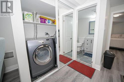 1 - 3365 Bobwhite Mews, Mississauga (Lisgar), ON - Indoor Photo Showing Laundry Room