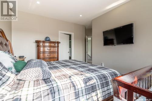 5330 Mckenna Crescent, Regina, SK - Indoor Photo Showing Bedroom