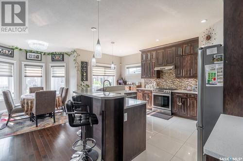 5330 Mckenna Crescent, Regina, SK - Indoor Photo Showing Kitchen With Upgraded Kitchen