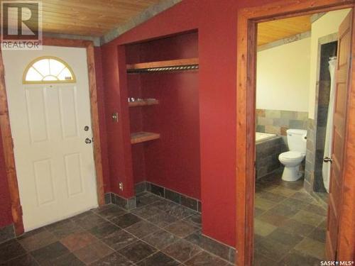 1937 Halifax Street, Regina, SK - Indoor Photo Showing Bathroom