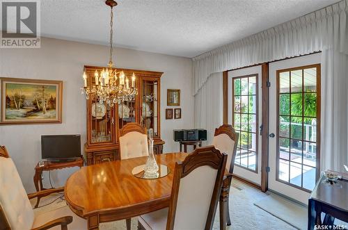 1132 13Th Avenue Nw, Moose Jaw, SK - Indoor Photo Showing Dining Room