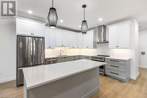 535 Isaac Street Unit# 101, South Bruce Peninsula, ON - Indoor Photo Showing Kitchen With Upgraded Kitchen