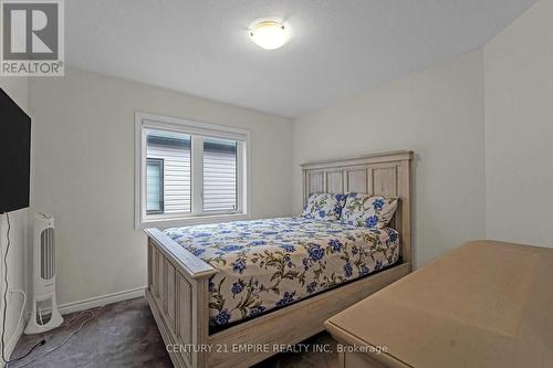 69 Lise Lane, Haldimand, ON - Indoor Photo Showing Bedroom