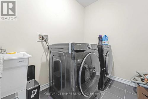 69 Lise Lane, Haldimand, ON - Indoor Photo Showing Laundry Room