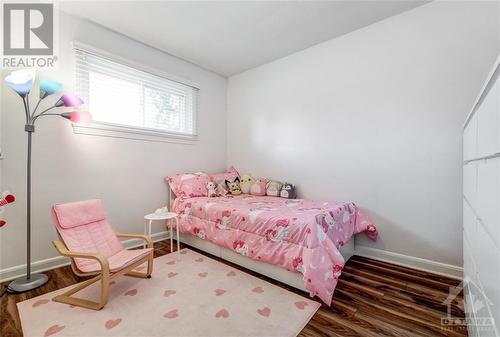 11 Twin Terrace, Ottawa, ON - Indoor Photo Showing Bedroom