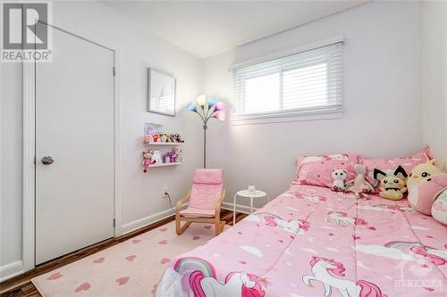 11 Twin Terrace, Ottawa, ON - Indoor Photo Showing Bedroom