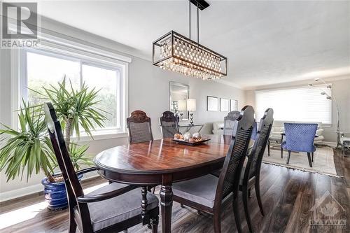 11 Twin Terrace, Ottawa, ON - Indoor Photo Showing Dining Room