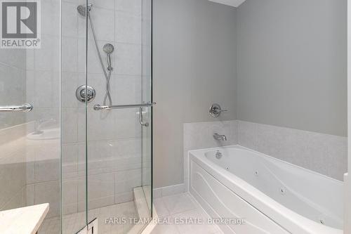 707 - 33 Ellen Street, Barrie (City Centre), ON - Indoor Photo Showing Bathroom