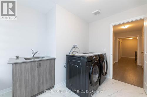 136 Blacklock Street, Cambridge, ON - Indoor Photo Showing Laundry Room