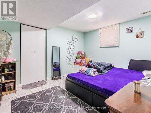 32 Matterdale Avenue, Brampton (Fletcher'S West), ON - Indoor Photo Showing Bedroom