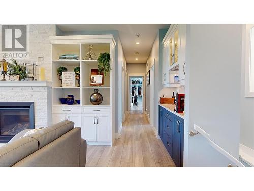 2526 Waverly Drive, Blind Bay, BC - Indoor Photo Showing Living Room With Fireplace