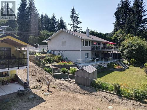 2526 Waverly Drive, Blind Bay, BC - Outdoor