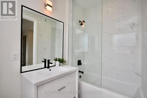 1411 Maple Way, Innisfil, ON - Indoor Photo Showing Bathroom