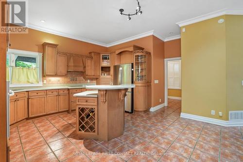 29 Glenhuron Drive, Springwater (Midhurst), ON - Indoor Photo Showing Kitchen