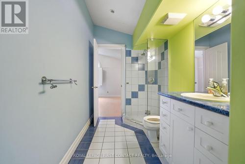 29 Glenhuron Drive, Springwater (Midhurst), ON - Indoor Photo Showing Bathroom