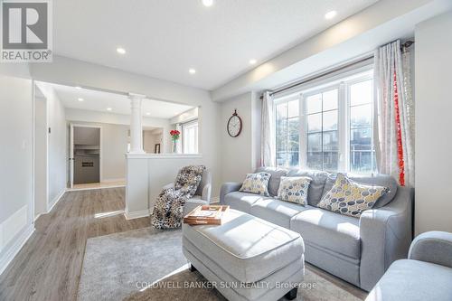 4890 Capri Crescent, Burlington (Alton), ON - Indoor Photo Showing Living Room