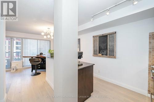 413 - 1040 The Queensway Avenue, Toronto (Islington-City Centre West), ON - Indoor