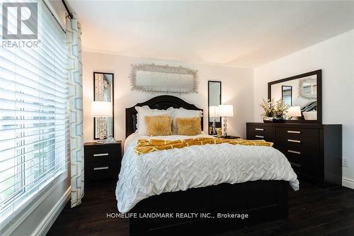 2184 Buttonbush Crescent E, Mississauga (Erin Mills), ON - Indoor Photo Showing Bedroom