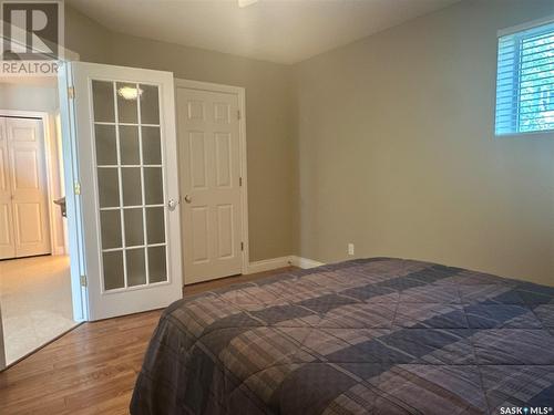 100 Centre Street, Regina Beach, SK - Indoor Photo Showing Bedroom