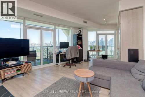 2209 - 50 Ordnance Street, Toronto (Niagara), ON - Indoor Photo Showing Living Room