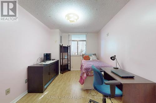 605 - 1275 Markham Road, Toronto (Woburn), ON - Indoor Photo Showing Bedroom