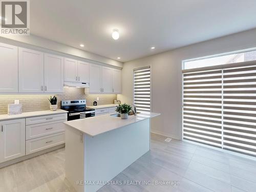 44 Big Canoe Drive, Georgina (Sutton & Jackson'S Point), ON - Indoor Photo Showing Kitchen