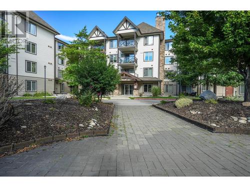 256 Hastings Avenue Unit# 212, Penticton, BC - Outdoor With Facade