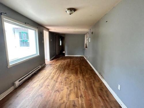 Living room - 1535 Rue Du Campeur, Val-Morin, QC - Indoor Photo Showing Other Room