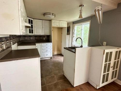 Kitchen - 1535 Rue Du Campeur, Val-Morin, QC - Indoor Photo Showing Kitchen