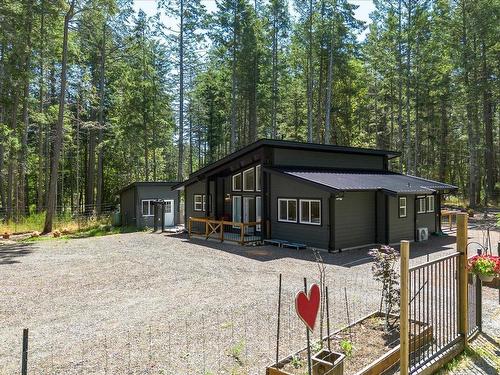 1802 Stalker Rd, Gabriola Island, BC 