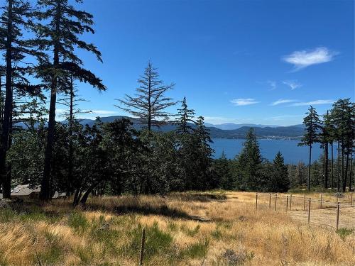 277 Canvasback Pl, Salt Spring, BC 